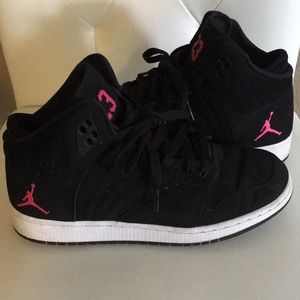 🚫SOLD🚫Black & Pink Jordan’s